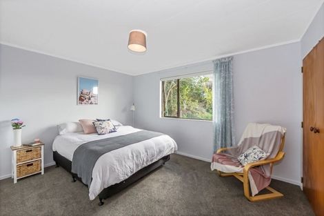 Photo of property in 6 Beverley Road, Stanmore Bay, Whangaparaoa, 0932