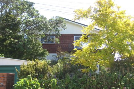 Photo of property in 2/36 Masterton Road, Rothesay Bay, Auckland, 0630