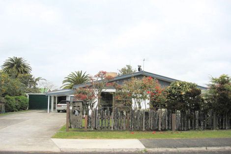 Photo of property in 12 School Road, Whitianga, 3510
