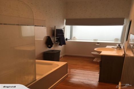 Photo of property in 1 Waiau Street, Torbay, Auckland, 0630