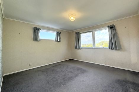 Photo of property in 7 Lyford Crescent, Sunnynook, Auckland, 0620