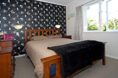 Photo of property in 81 Ruahine Street, Paraparaumu, 5032