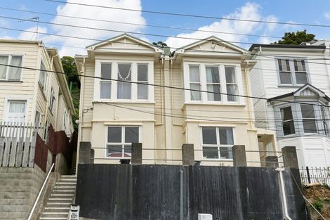 Photo of property in 84 Rolleston Street, Mount Cook, Wellington, 6021