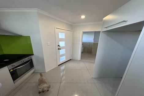 Photo of property in 30c Pinedale Place, Henderson, Auckland, 0610