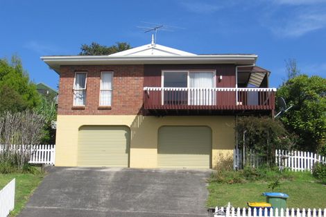Photo of property in 11 Miraka Place, Birkenhead, Auckland, 0626