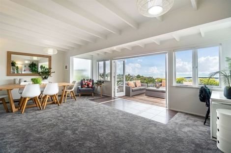 Photo of property in 1/57 Gulf View Road, Murrays Bay, Auckland, 0630