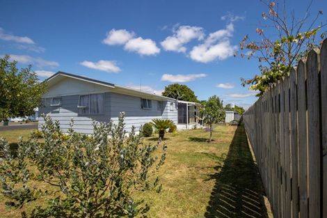 Photo of property in 1 Mcclean Place, Ngatea, 3503