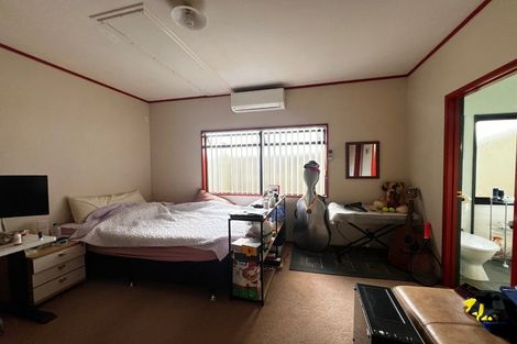 Photo of property in 3/20a Lavery Place, Sunnynook, Auckland, 0632