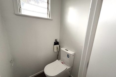 Photo of property in 11 Miro Street, New Lynn, Auckland, 0600