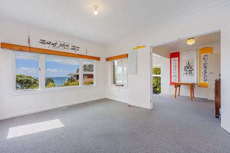 Photo of property in 2/48 Churchill Road, Murrays Bay, Auckland, 0630