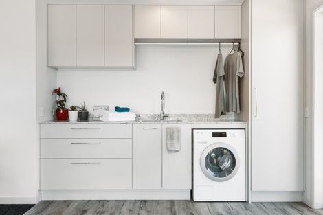 Photo of property in 17 Quigley Crescent, Cromwell, 9310