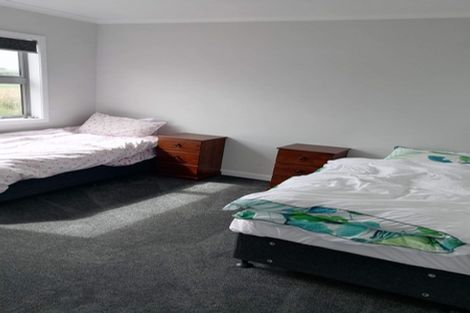 Photo of property in 58 Anglers Avenue, Warea, New Plymouth, 4381