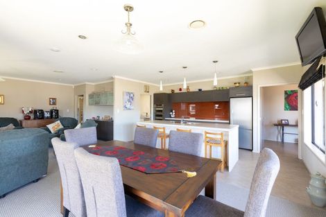 Photo of property in 59 Lismore Street, Merrilands, New Plymouth, 4312
