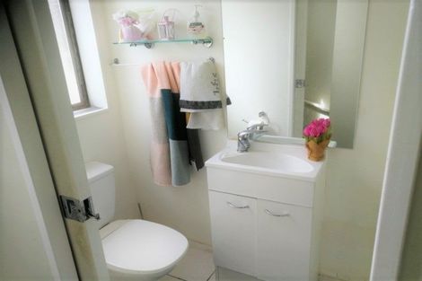 Photo of property in 10a Marie Crescent, Te Atatu South, Auckland, 0610