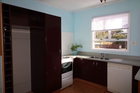 Photo of property in 464 South Road, Omata, New Plymouth, 4374