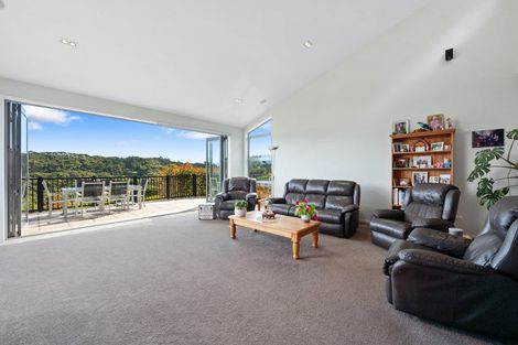Photo of property in 1355 Old North Road, Helensville, 0875
