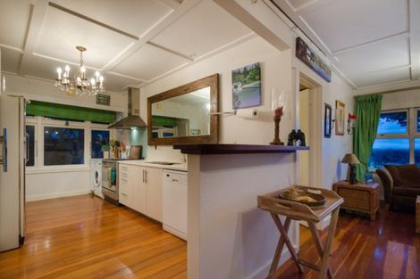 Photo of property in 64 Beach Valley Road, Piha, 0772