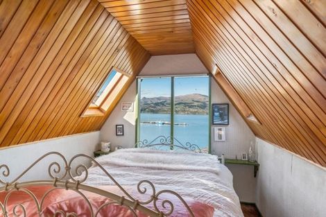 Photo of property in 10 Bridle Path, Lyttelton, 8082