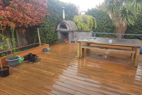 Photo of property in 143 Selwyn Street, Somerfield, Christchurch, 8024