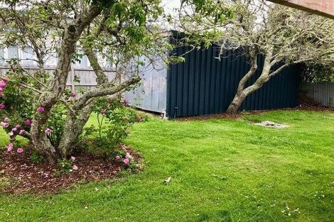 Photo of property in 17 Crispe Road, Clarks Beach, 2122