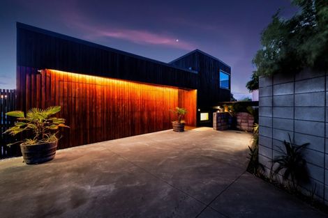 Photo of property in 12a Baring Terrace, Strandon, New Plymouth, 4312