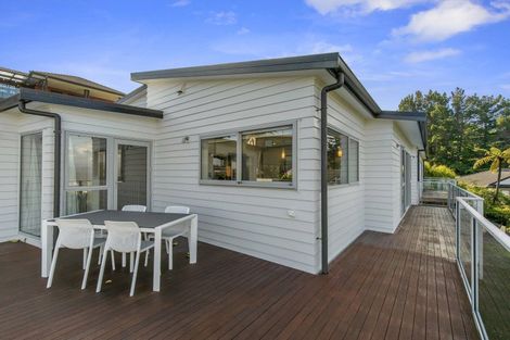 Photo of property in 34 Arahiwi Grove, Tirohanga, Lower Hutt, 5010