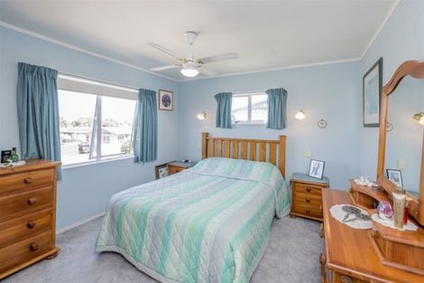Photo of property in 5 Scott Avenue, Otaki Beach, Otaki, 5512