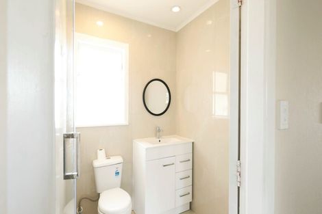 Photo of property in 27 Takanini Road, Takanini, 2112