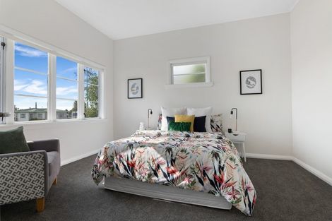 Photo of property in 85 Broadway, Stratford, 4332