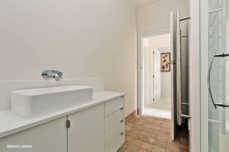 Photo of property in 500 Fenwick Street, Mayfair, Hastings, 4122