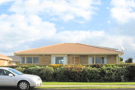 Photo of property in 380 Papamoa Beach Road, Papamoa Beach, Papamoa, 3118