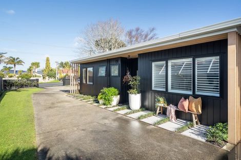 Photo of property in 1/246 Lake Road, Hauraki, Auckland, 0622