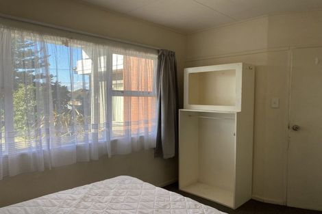 Photo of property in 6 Croft Grove, Moera, Lower Hutt, 5010