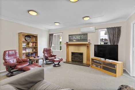 Photo of property in 26 Costley Street, Carterton, 5713