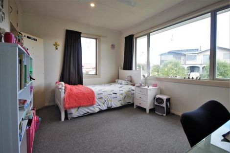 Photo of property in 90 Ashworth Street, Alexandra, 9320