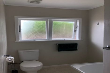 Photo of property in 2/4 Cecil Road, Milford, Auckland, 0620