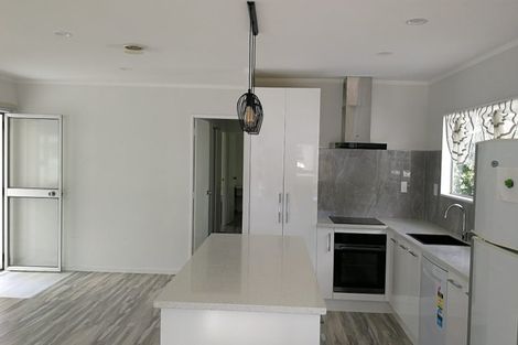 Photo of property in 1/41 Yeovil Road, Te Atatu Peninsula, Auckland, 0610