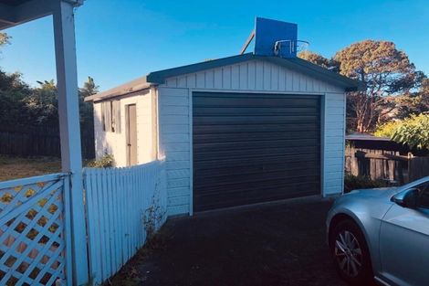 Photo of property in 72 Sycamore Drive, Sunnynook, Auckland, 0620