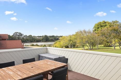 Photo of property in 37 Riverside Drive, Waiuku, 2123