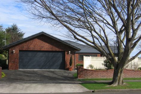 Photo of property in 12 Mana Place, Awapuni, Palmerston North, 4412