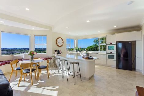 Photo of property in 105 Winara Avenue, Waikanae, 5036