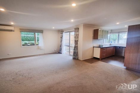 Photo of property in 13 Anna Lane, Glen Eden, Auckland, 0602