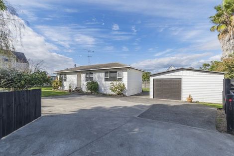 Photo of property in 18 Leatham Crescent, Opaheke, Papakura, 2113