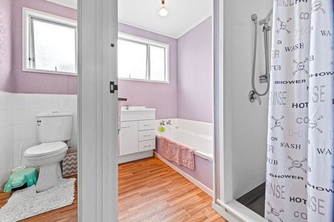 Photo of property in 57 Sunderlands Road, Half Moon Bay, Auckland, 2012