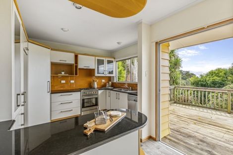 Photo of property in 264 Titirangi Road, Titirangi, Auckland, 0604