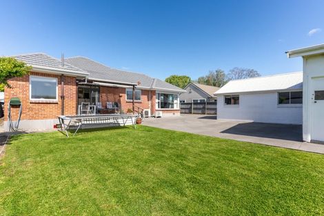 Photo of property in 106 Aorangi Road, Bryndwr, Christchurch, 8053