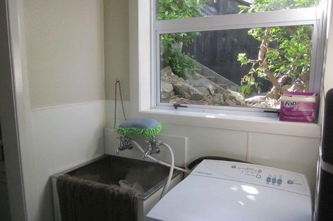 Photo of property in 14 Imperial Terrace, Melrose, Wellington, 6022