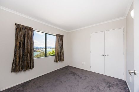 Photo of property in 24 Lydia Place, Kelvin Grove, Palmerston North, 4414