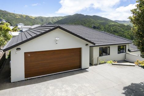 Photo of property in 72 Downing Street, Crofton Downs, Wellington, 6035