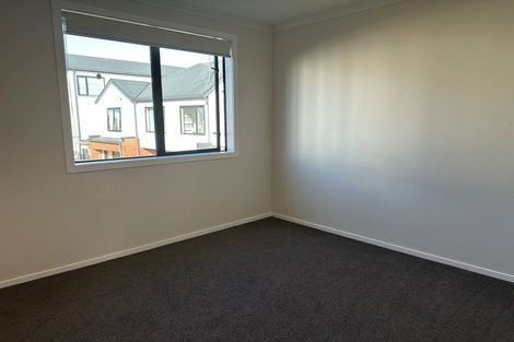 Photo of property in 16 Uku Lane, Hobsonville, Auckland, 0616